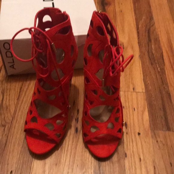 ALdo Heels - Picture 2 of 4